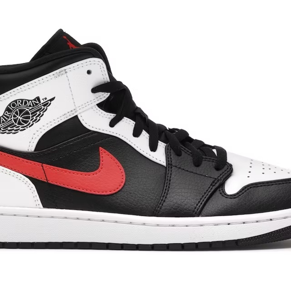 Jordan 1 red chille (price negotiable)